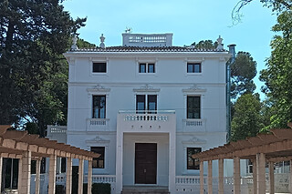 Una noche en suite con desayuno y cena para 2 en 1893 Hotel Boutique en Navajas (Castellón)