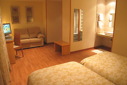 HOTEL SERRANO