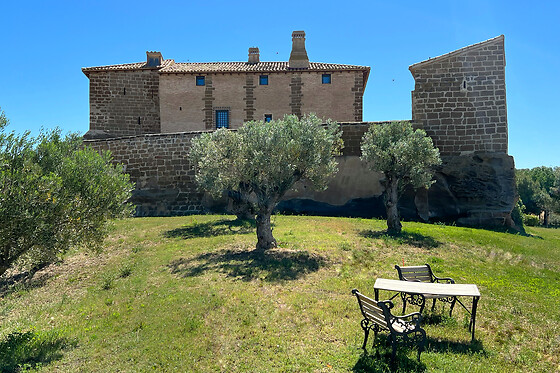 Una noche para 2 en Castillo de Corvinos en Albero Alto (Huesca)