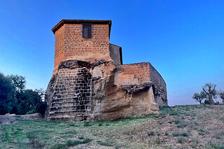 Dos noches para 2 en Castillo de Corvinos en Albero Alto (Huesca)