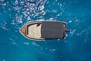 Un alquiler de un barco para 2 en Black Boats Ibiza en Ibiza
