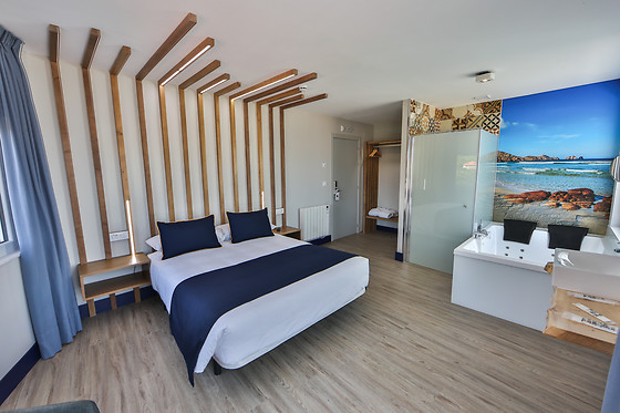 Una noche con experiencia bienestar para 2 en Hotel Playa de Camariñas en Camariñas (A Coruña)