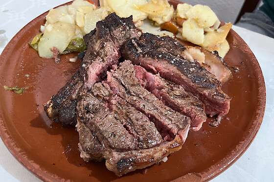 Una comida o cena para 2 en La Bodeguita del Rondador en Cazorla (Jaén)