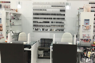 Una manicura y pedicura para 1 en Divinity Body Nails en Las Palmas de Gran Canaria