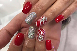 Una manicura y pedicura para 1 en Divinity Body Nails en Las Palmas de Gran Canaria