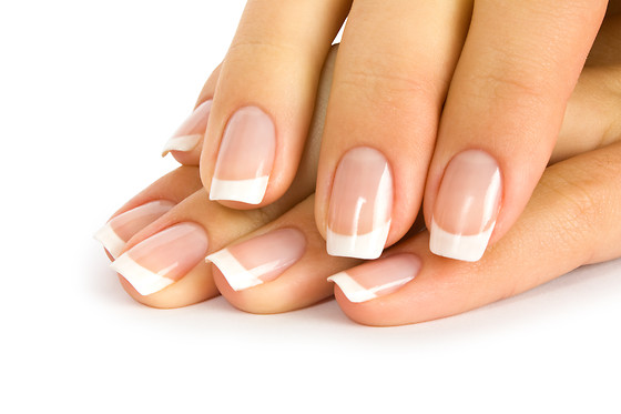 Una pedicura completa y una manicura premium para 1 en Marsya - Centro de Estética Avanzada en Madrid