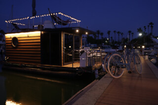 Dos noches para 2 en Little París- La Mansion Bateau en San Roque (Cádiz)
