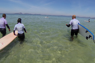 Curso teórico práctico de surf en Arteixo (La Coruña)