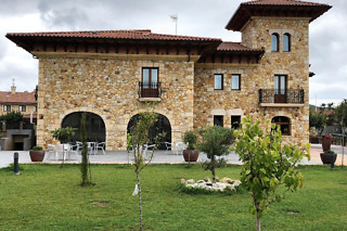 Hotel Palacio Torre de Galizano**** en Galizano (Cantabria)