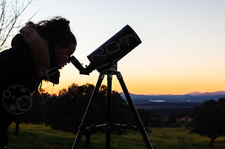 Una actividad de observación astronómica para 1 adulto y 1 niño en Astroturismo La Estación en Aldeanueva del Camino (Cáceres)