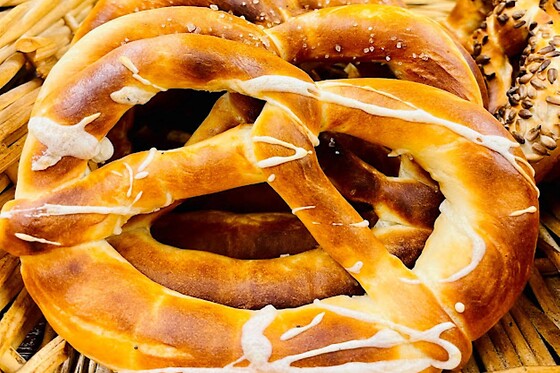 Pretzel King - photo 0