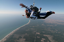 FL 140 Parachutisme Bordeaux