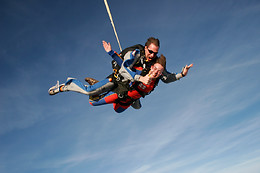 FL 140 Parachutisme Bordeaux