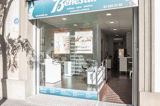 Un tratamiento facial de lujo con oxígeno para 2 en Benestar Calvet en Barcelona