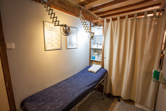 Un tratamiento facial de lujo con oxígeno para 2 en Benestar Calvet en Barcelona