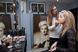Studio H by Happy Days