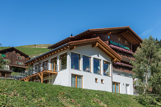Hotel Cuntera - photo 4
