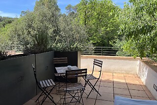 Una noche con desayuno, cena y detalle para 2 en Can Clotas Hotel Masía en Cistella (Girona)