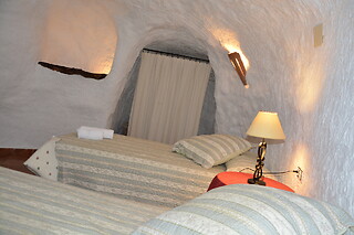 Una noche en cueva para 4 en Casa Cueva El Mirador de Galera y de Orce en Galera (Granada)
