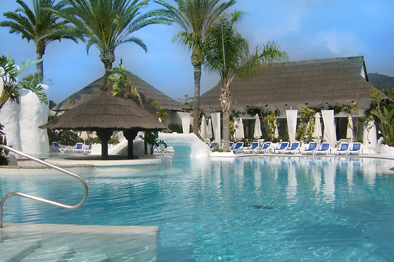 Hotel Suites Albayzín del Mar**** en Almuñécar (Granada)