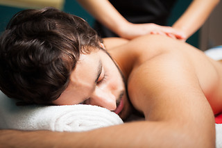 Un masaje quirozen de espalda para 2 en Terap Natural Zen en Barcelona