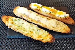 CHA CHA CHÁ - PIZZAS & WAFFLES