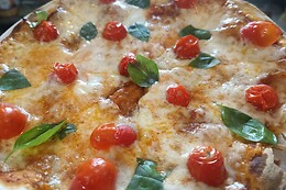 CHA CHA CHÁ - PIZZAS & WAFFLES