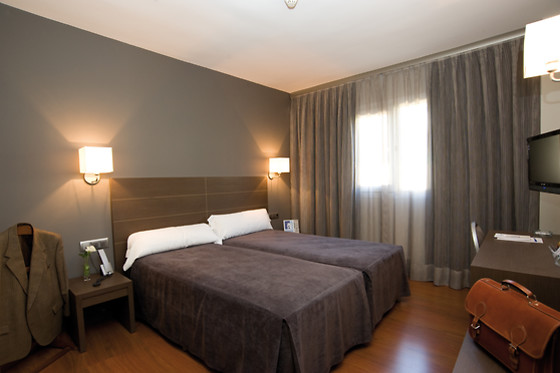 HOTEL CISNEROS - photo 4