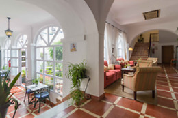 HOTEL LOS OLIVOS