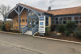 Kyriad Niort Est - La Créche