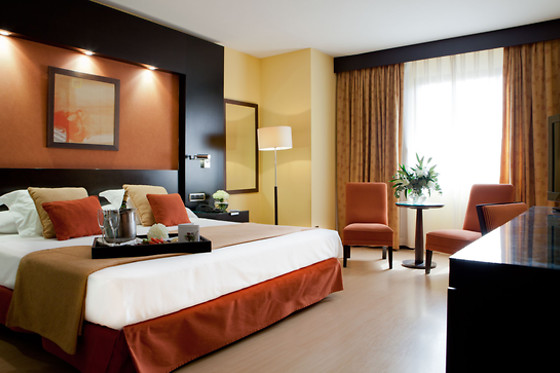 Dos noches con desayunos para 2 en Hotel Intur Castellón**** en Castellón de la Plana (Castellón)