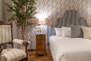 Dos noches con desayunos para 2 adultos y 1 niño en Hotel Palacio de los Salcedo**** en Baeza (Jaén)