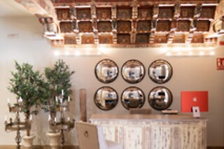 Dos noches con desayunos para 2 adultos y 1 niño en Hotel Palacio de los Salcedo**** en Baeza (Jaén)