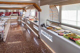 Dos noches con desayunos para 2 en Hotel GHT Aquarium & Spa**** en Lloret de Mar (Girona)