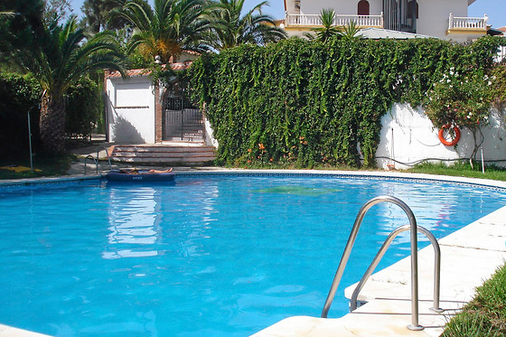 Dos noches con desayunos para 2 en Hotel Meson Fuente del Pino** en Olvera (Cádiz)