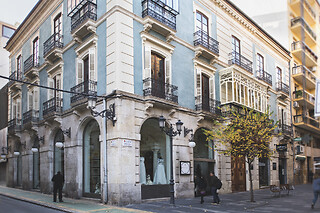 Una noche en suite con desayuno para 2 en Palacio Salvetti Suites**** en Alicante