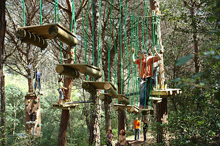 Circuito de aventura entre los árboles en Arenys de Munt (Barcelona)