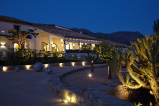 Hotel Mas Lazuli en Pau (Girona)