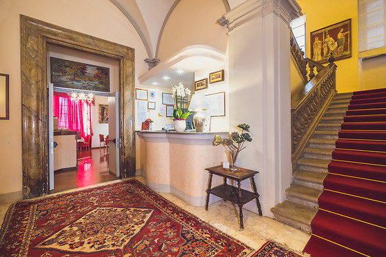 Bosone Palace Hotel - photo 4