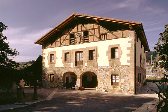 CASERÍO MURUETA-BASERRIA - photo 3
