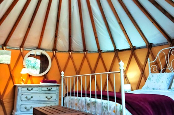 Una noche en una Yurta Mongola para 2 en Terra del Congost en Castissent (Lleida)