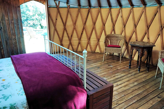 Una noche en una Yurta Mongola para 2 en Terra del Congost en Castissent (Lleida)