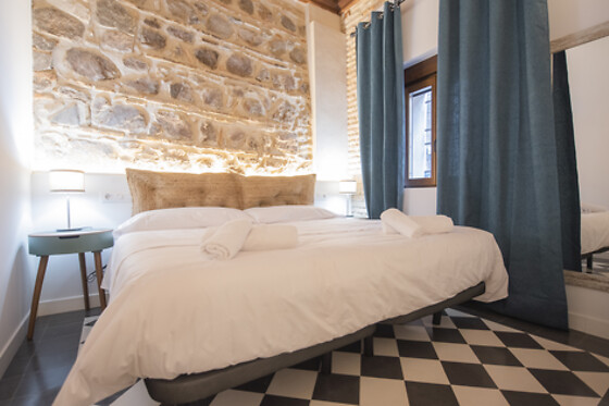 Dos noches en apartamento para 2 en Apartamentos Virgen Blanca en Toledo