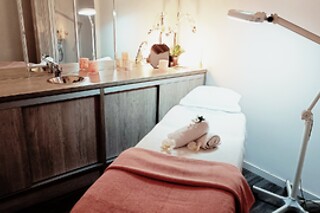 Un masaje relajante con aromaterapia para 1 en Mon Estetics Bienestar Integral en Las Rozas (Madrid)