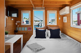 BOAT HAUS