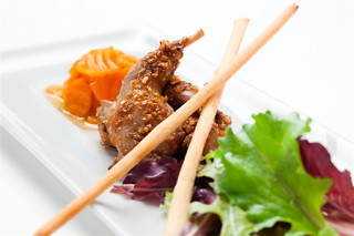 Una cena o comida para 2 en Restaurante Las Corchuelas en Hospes Palacio de Arenales & Spa***** en Cáceres