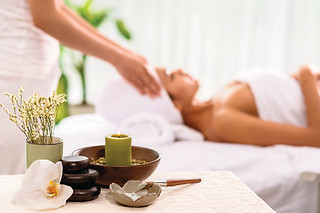 Un tratamiento facial para 2 en Centro de Belleza Gladis en Bilbao (Bizkaia)