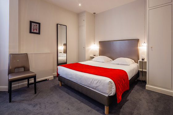 Hotel The Originals des Princes Strasbourg Centre - photo 4