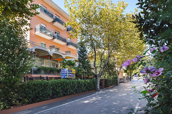 Hotel Kursaal - photo 0