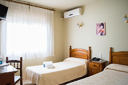 HOTEL LES TORRES